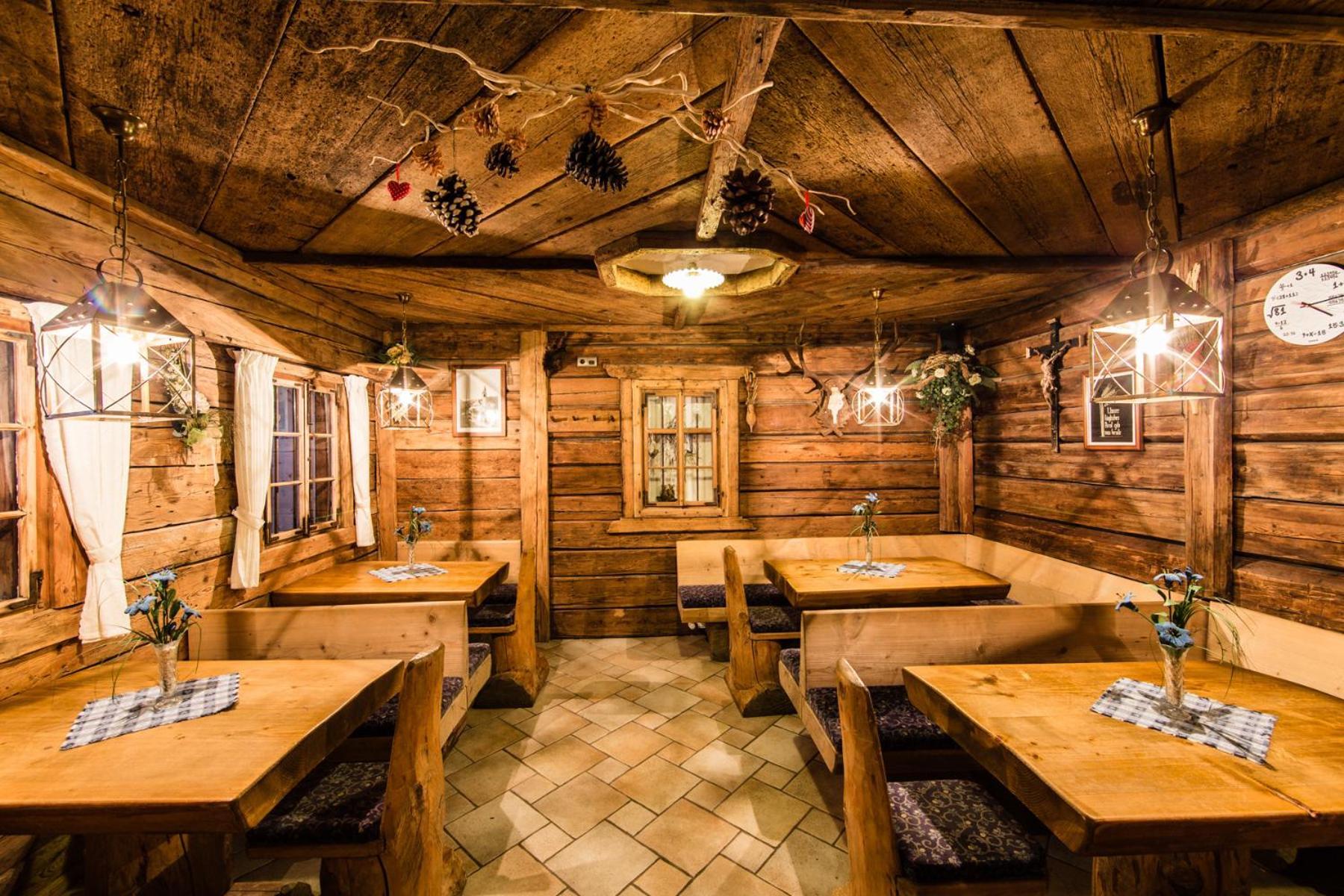 Speckstube Eggerhof Villa Braies  Bagian luar foto